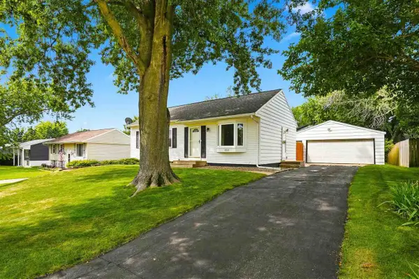 6523 Boxwood Ln NE, Cedar Rapids, IA 52402