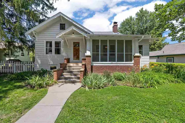 114 Highland Drive, Iowa City, IA 52246