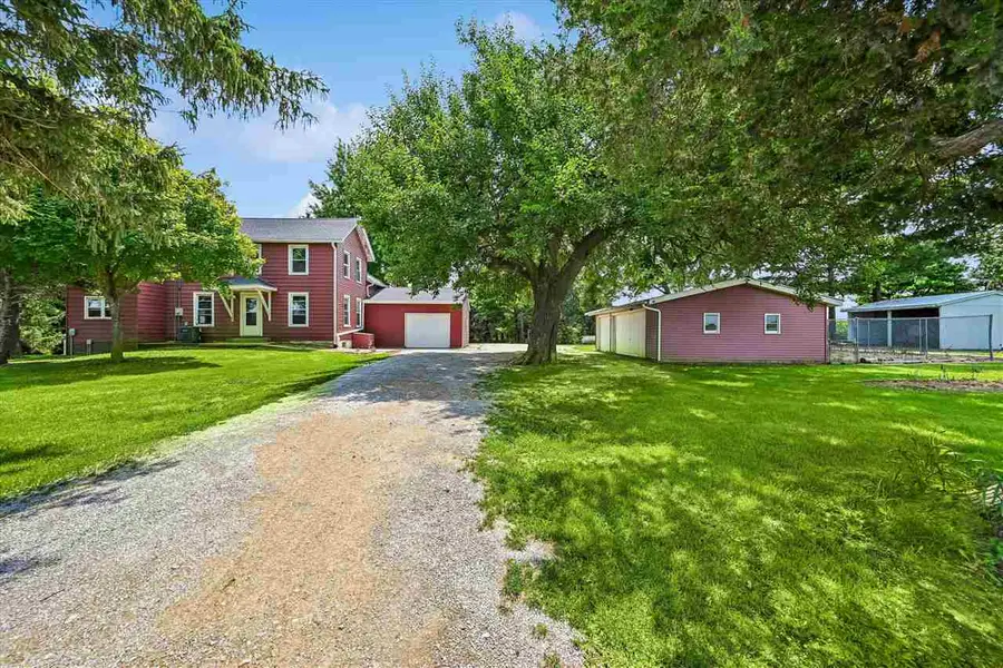 5419 420th Street SE, Iowa City, IA 52245 - #2