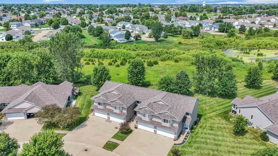 2312 Tallgrass Dr, Marion, IA 52302 - #2