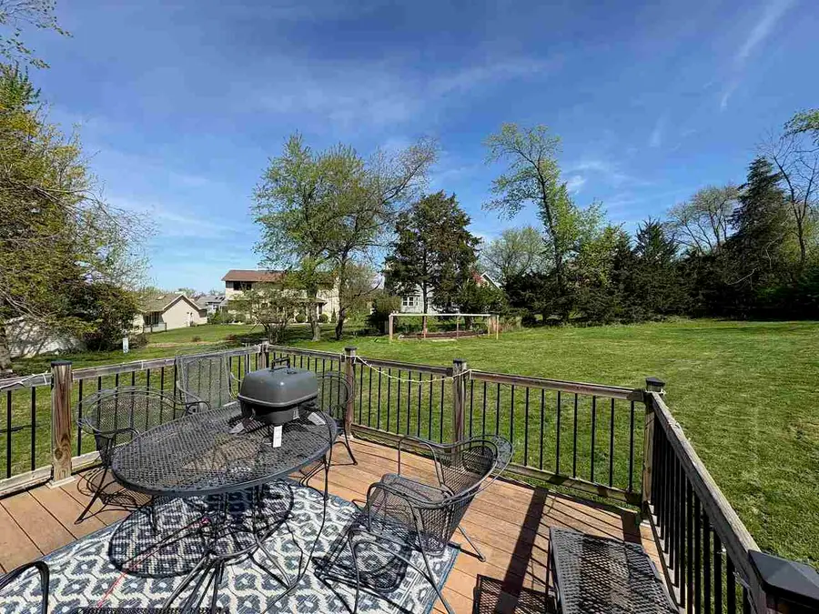 4112 Finch Ct NE, Cedar Rapids, IA 52402 - #3