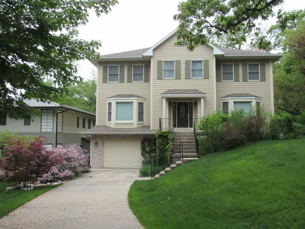 119 Richards St, Iowa City, IA 52246 - #1