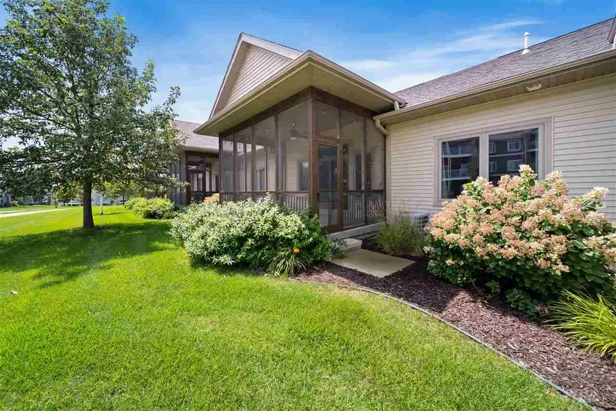 2869 Blue Sage Dr, Coralville, IA 52241 - #3
