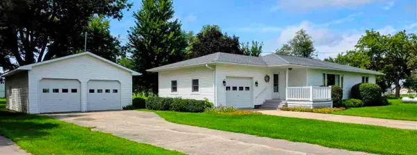 108 H Street, Keswick, IA 50136