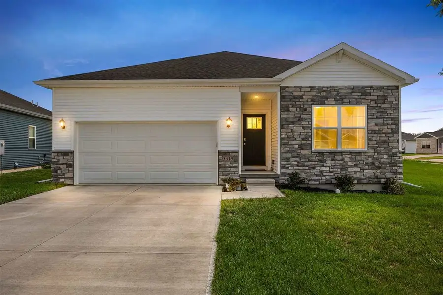 3319 Craven Dr, Coralville, IA 52241 - #3