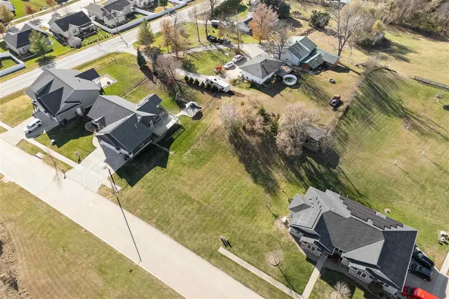 1722 Gardner Drive NW, Cedar Rapids, IA 52405 - #2