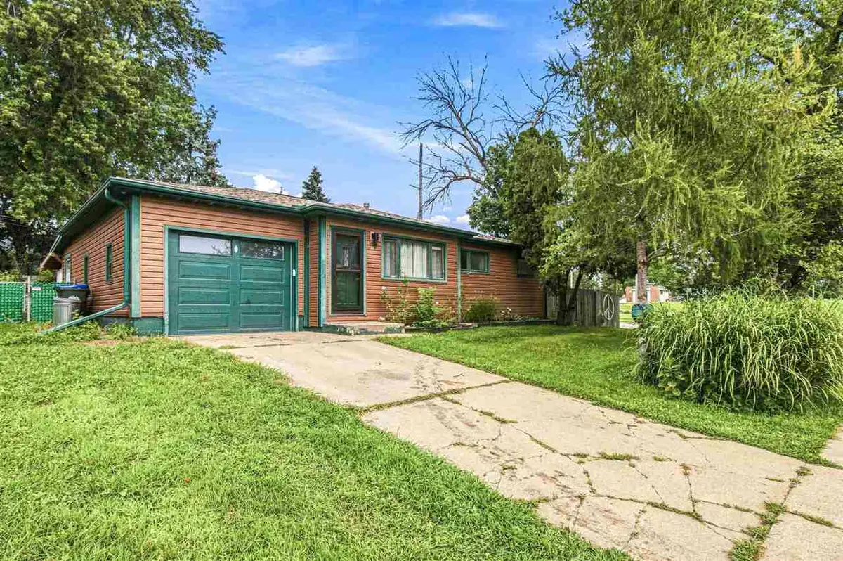 1620 Crosby Ln, Iowa City, IA 52240 - #1