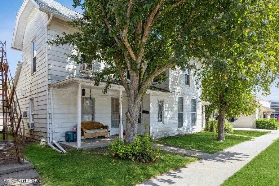 106-108 S Avenue B, Washington, IA 52353 - #2