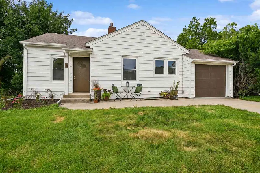 6 Kirkwood Circle, Iowa City, IA 52240 - #2
