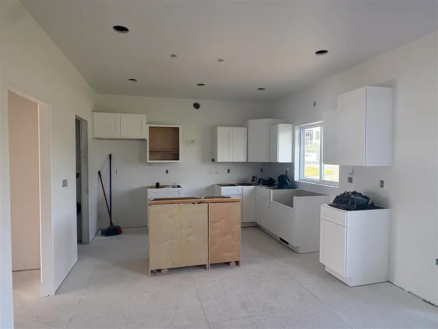 148 Buysse LN, West Liberty, IA 52776 - #2