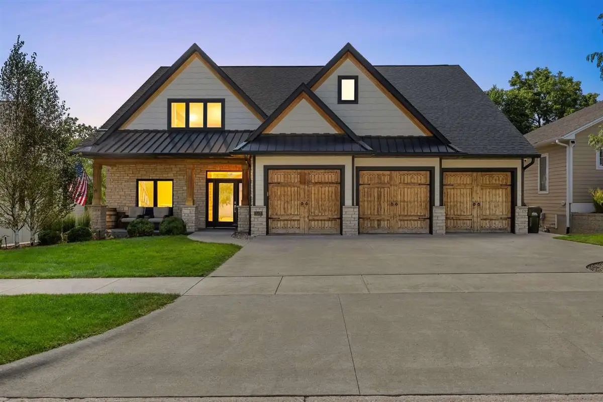 337 Windmill Drive, Iowa City, IA 52245 - #1