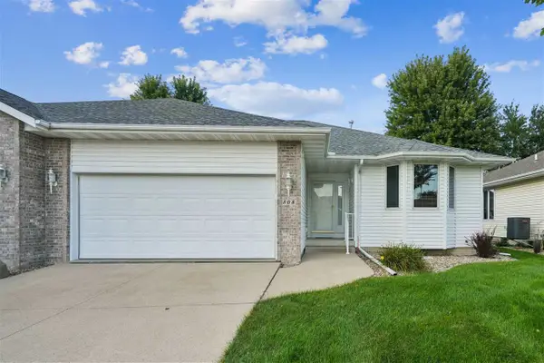 808 Winterberry Pl NE, Cedar Rapids, IA 52402