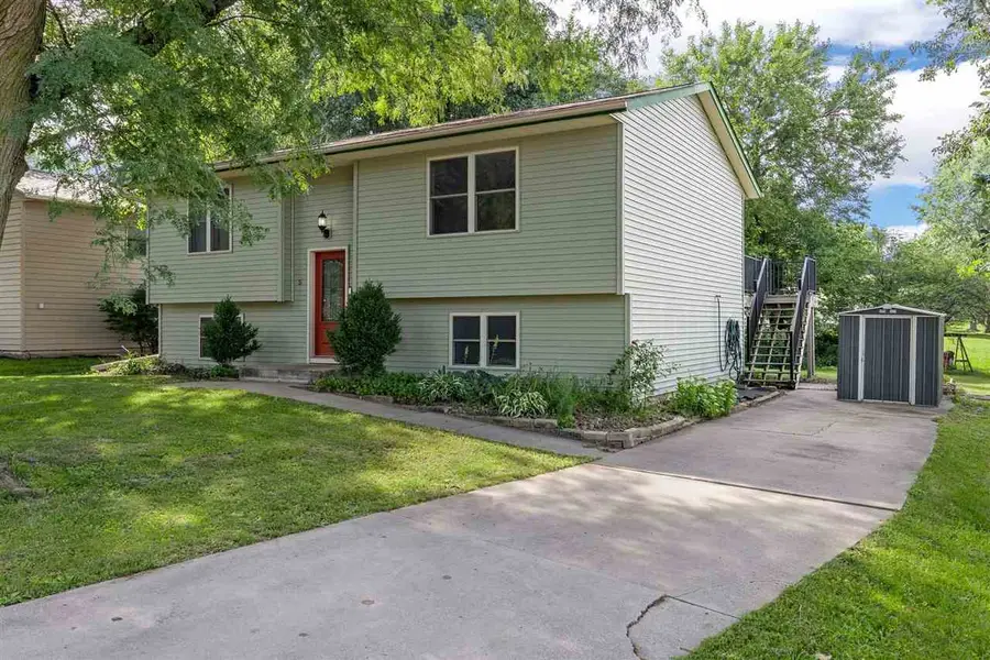 5 Birch Ct, North Liberty, IA 52317 - #3