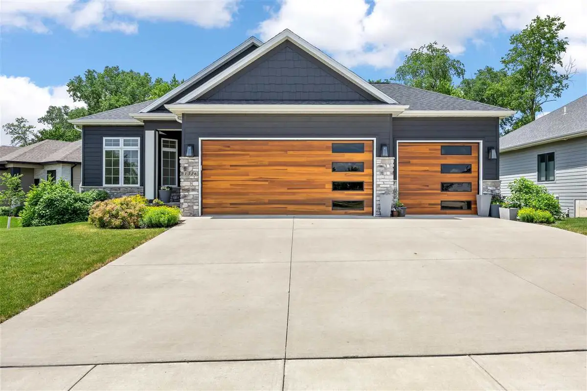 1326 High Country Road, Coralville, IA 52241 - #1