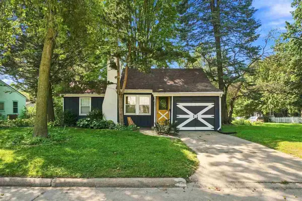 1601 Jackson Ave, Iowa City, IA 52240