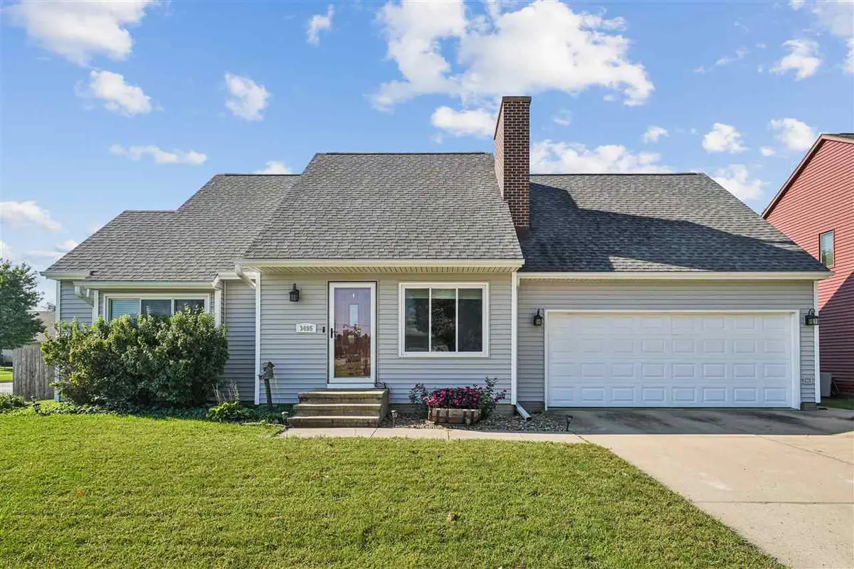 3495 28th Avenue, Marion, IA 52302 - #1
