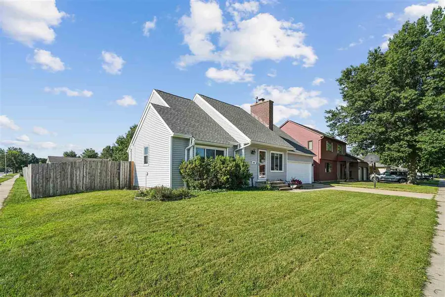 3495 28th Avenue, Marion, IA 52302 - #3