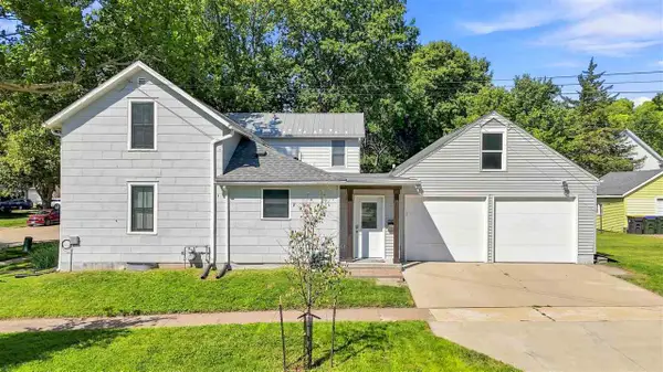 516 Fairchild St, Iowa City, IA 52245