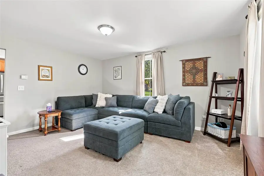 516 Fairchild St, Iowa City, IA 52245 - #3