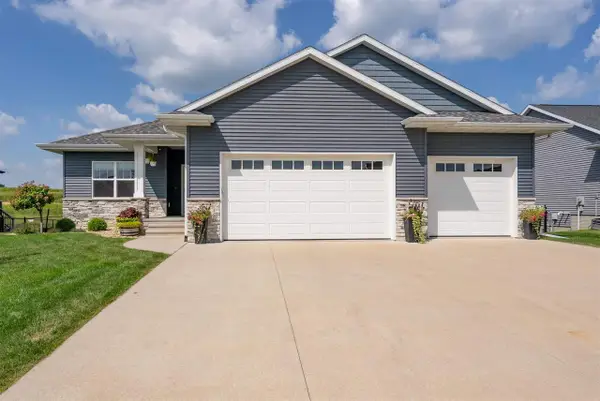 3176 Artesian Rd, Marion, IA 52302