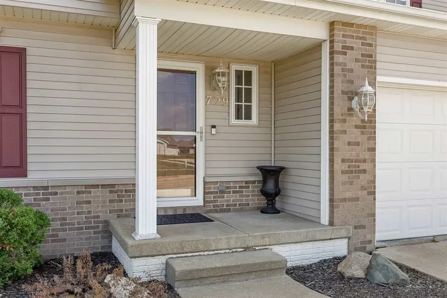 729 74th St NE, Cedar Rapids, IA 52402 - #3