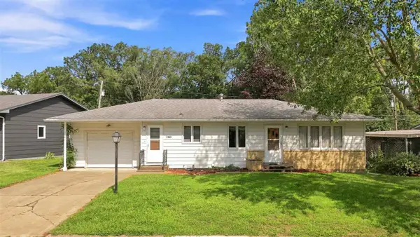 1141 Oakview Dr., Columbus Junction, IA 52738