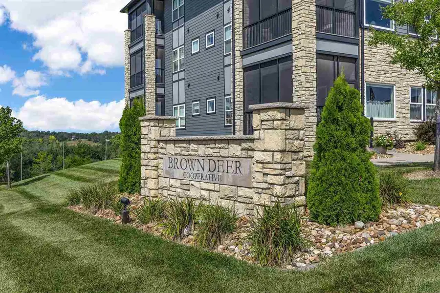 1920 Country Club Drive, Coralville, IA 52241 - #2