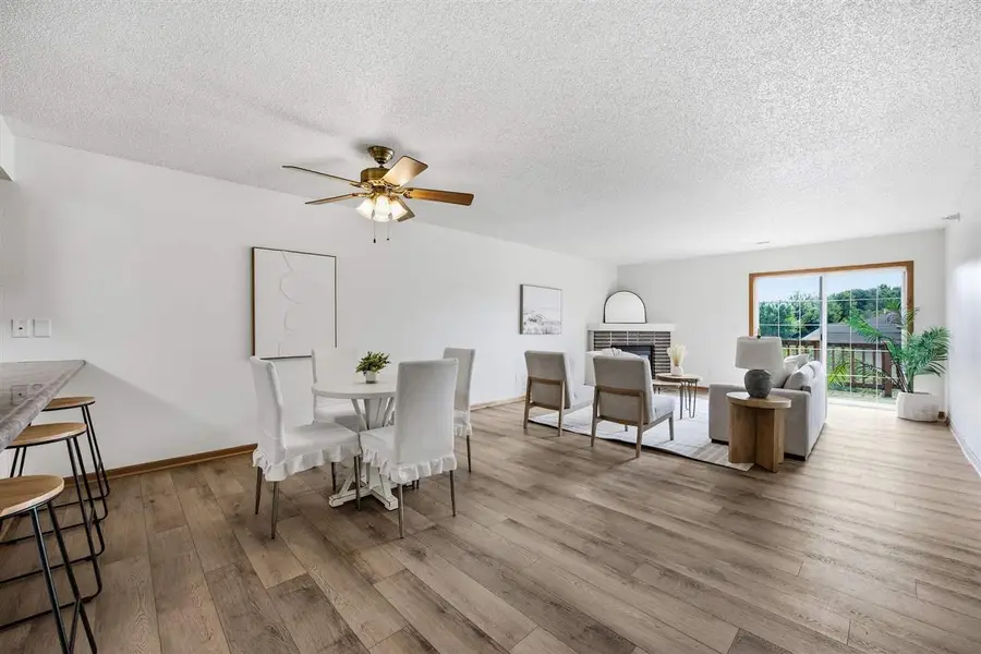 556 West Side Dr, Iowa City, IA 52246 - #3