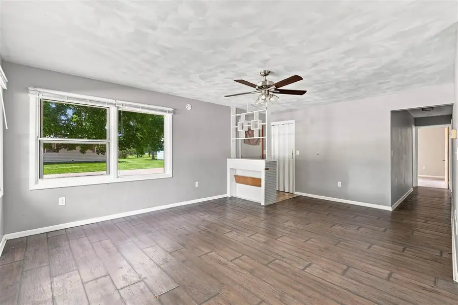 820 E Tyler Street, Washington, IA 52353 - #2