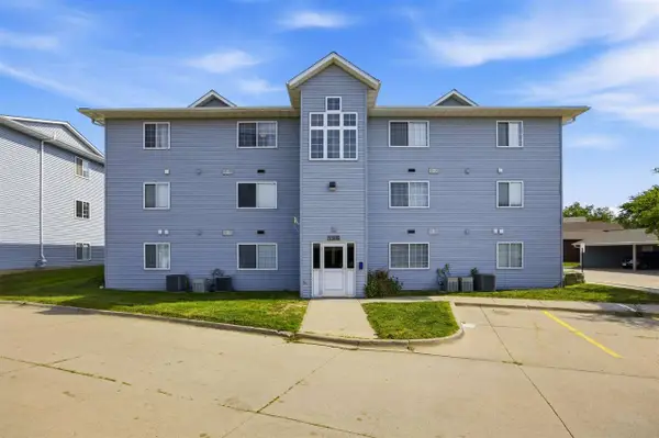 930B Boston Way, Coralville, IA 52241