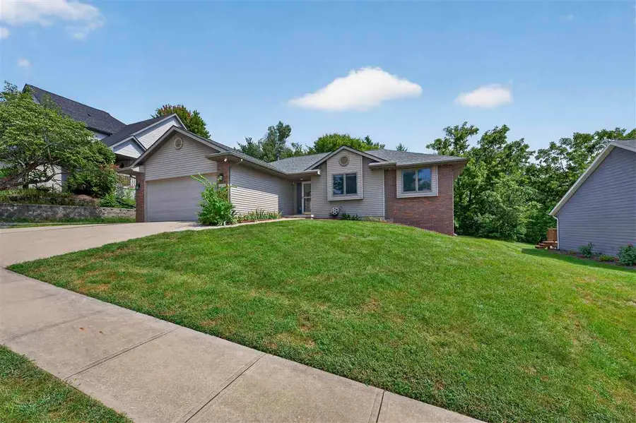 1116 Weeber St, Iowa City, IA 52246 - #2
