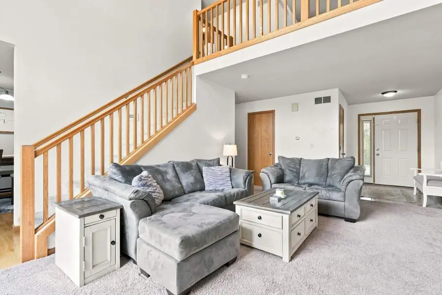 195 E Weston Dr, North Liberty, IA 52317 - #3