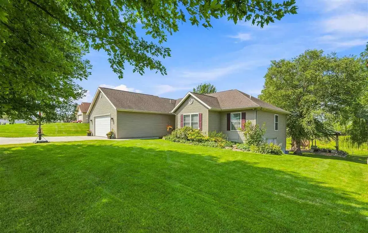 501 N Woodland Dr, North English, IA 52316 - #1