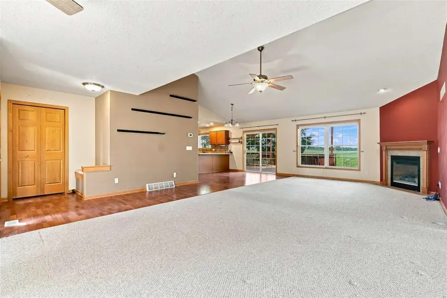 501 N Woodland Dr, North English, IA 52316 - #3
