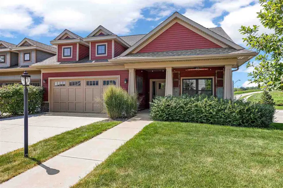 802 Ryan Ct, Iowa City, IA 52246 - #2