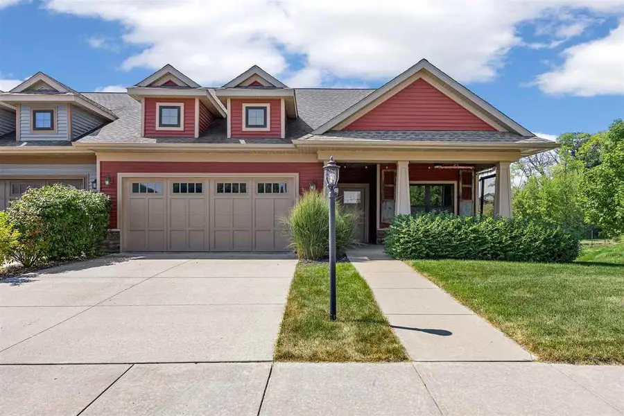 802 Ryan Ct, Iowa City, IA 52246 - #3