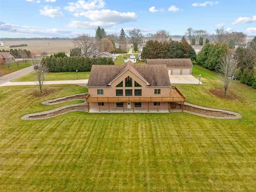 101 E 13th St, Sumner, IA 50674 - #3