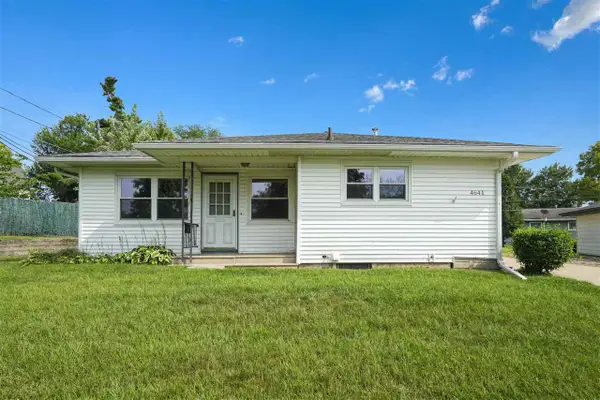 4641 Danbury St NE, Cedar Rapids, IA 52402