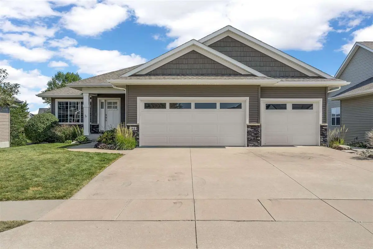 164 Colchester Dr, Iowa City, IA 52245 - #1