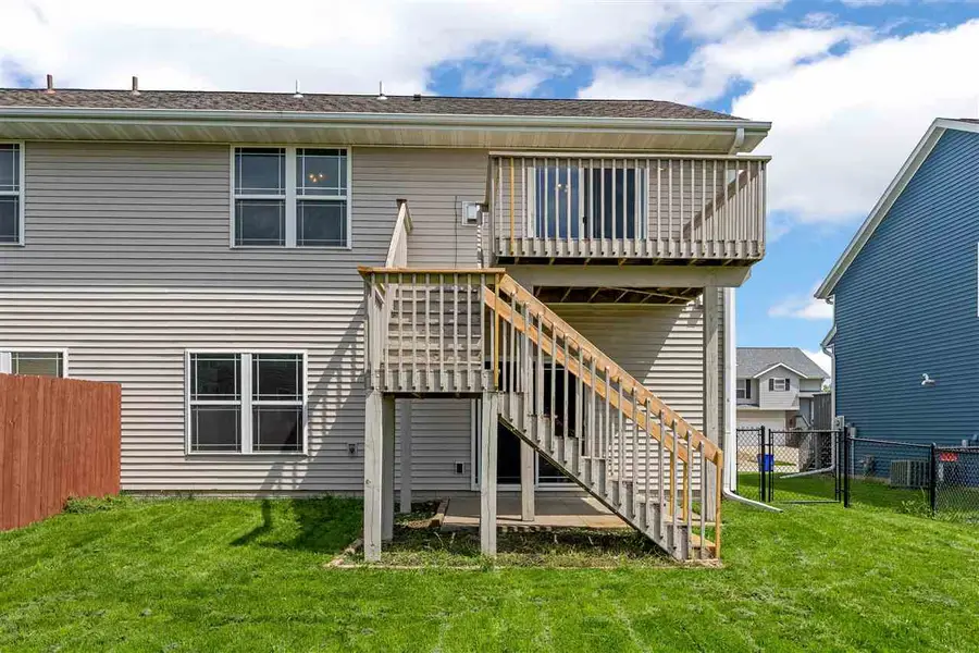 235 N Park Ridge Rd, North Liberty, IA 52317 - #2