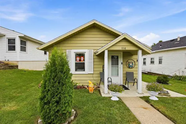 1116 20th Ave SW, Cedar Rapids, IA 52404