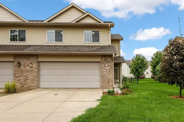 225 S Park Ridge Road, North Liberty, IA 52317