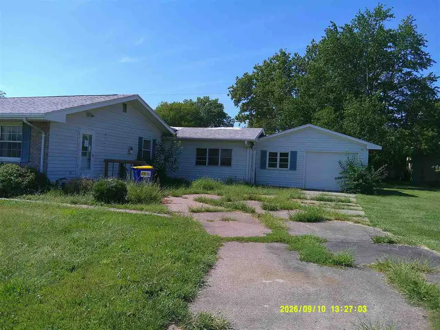1205 N 4th Ave, Washington, IA 52353 - #3