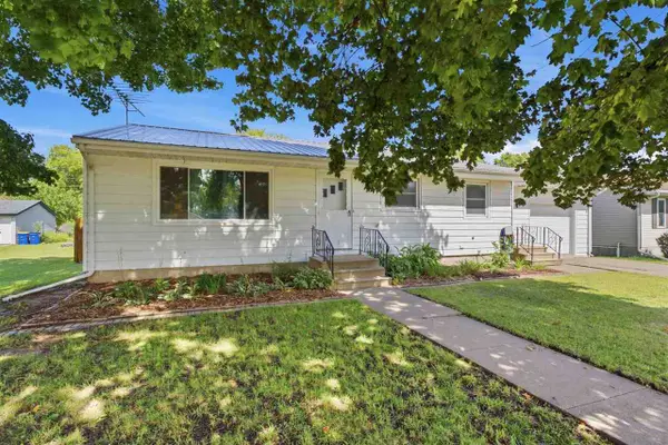 1306 E 2nd Street, Washington, IA 52353