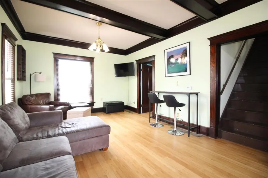 114 W Oak St, North English, IA 52316 - #2