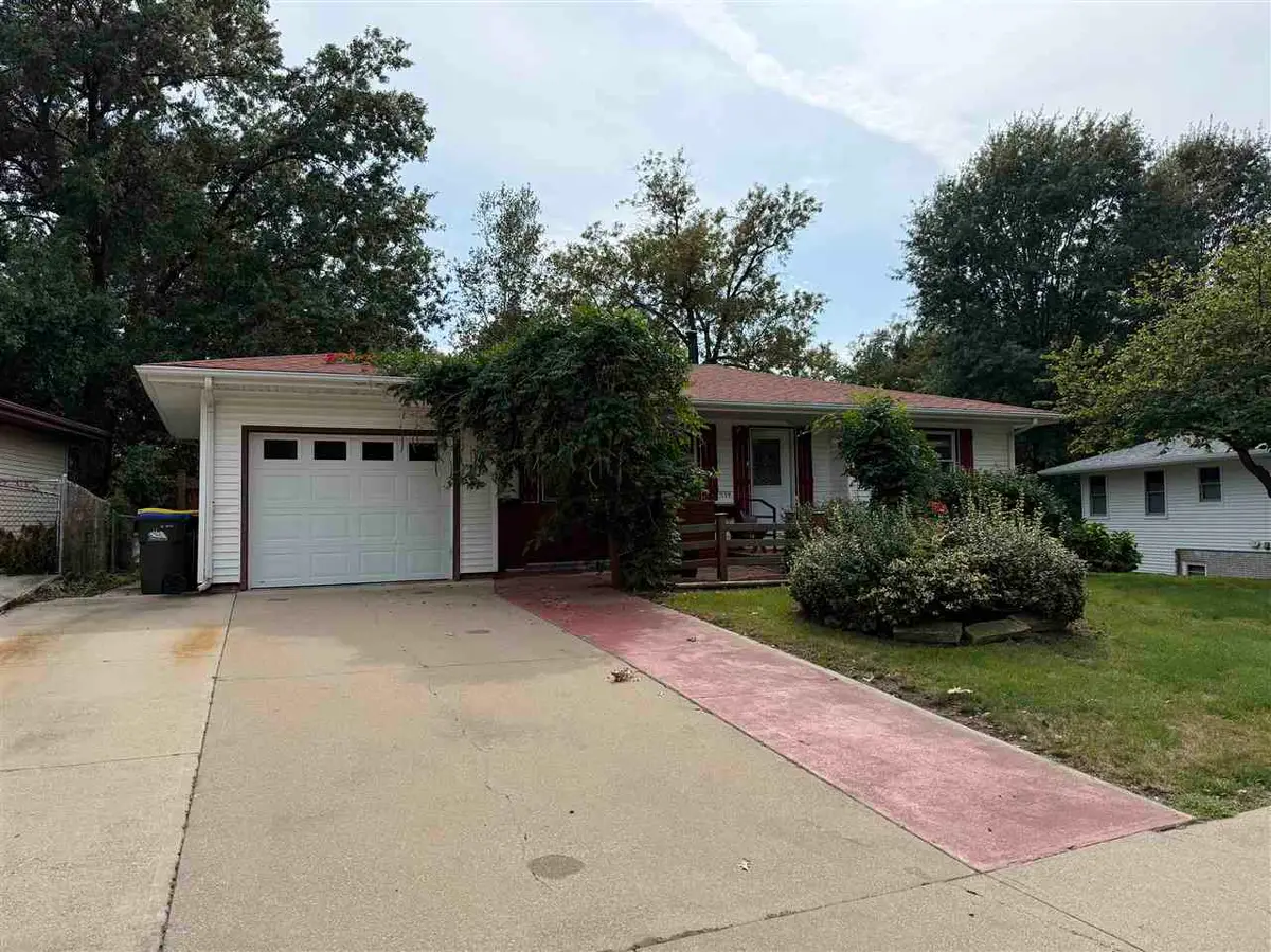 1139 Downey Drive, Iowa City, IA 52240 - #1