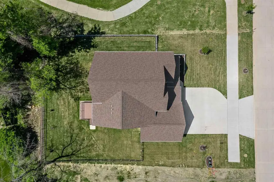 416 Auburn Ridge Rd, Coralville, IA 52241 - #2