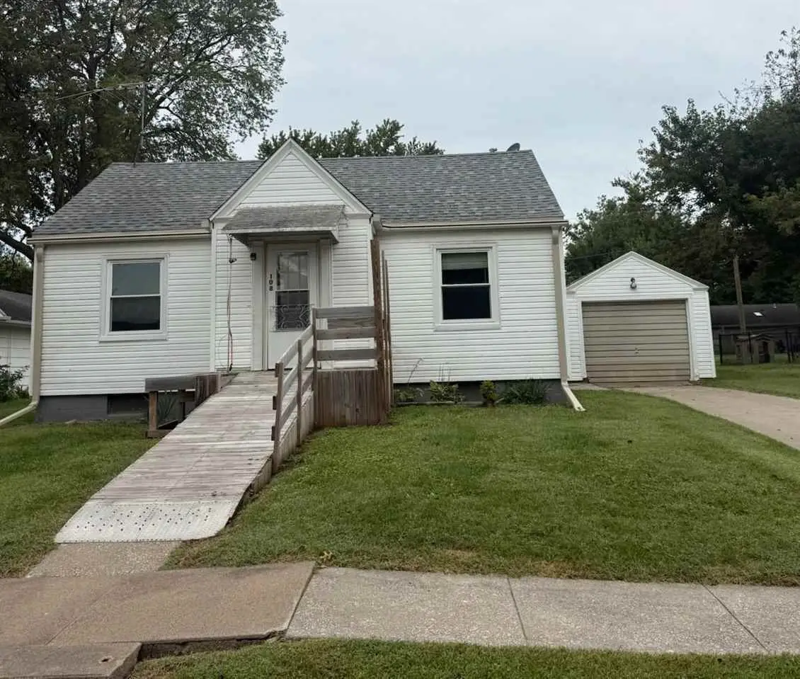 108 N Highland Street, North English, IA 52316 - #1