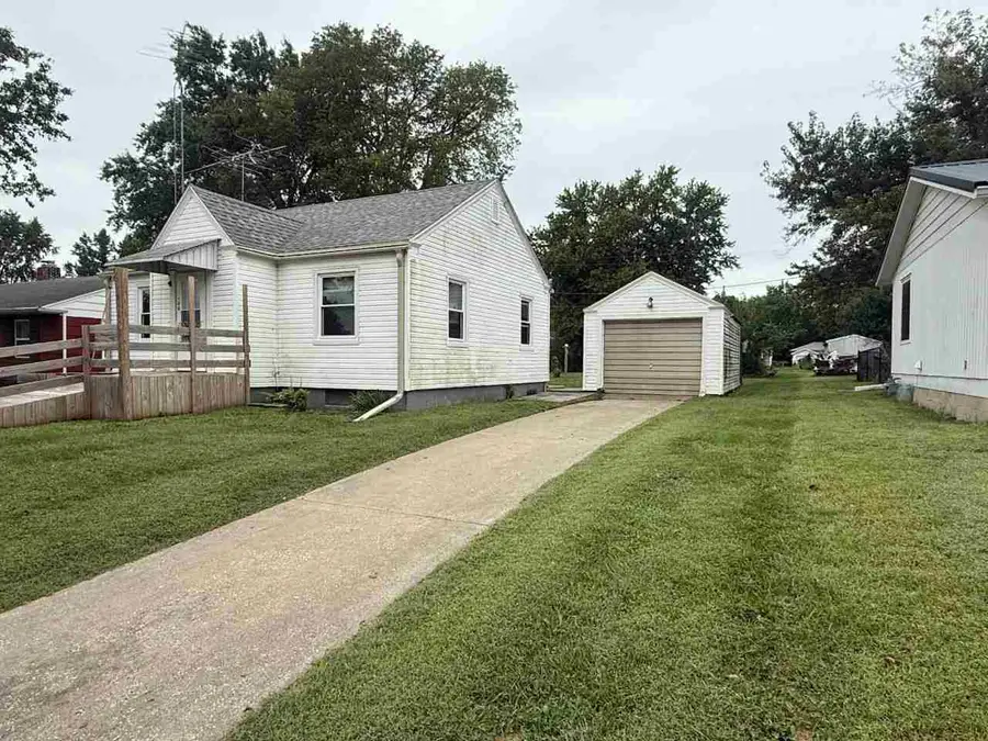 108 N Highland Street, North English, IA 52316 - #2