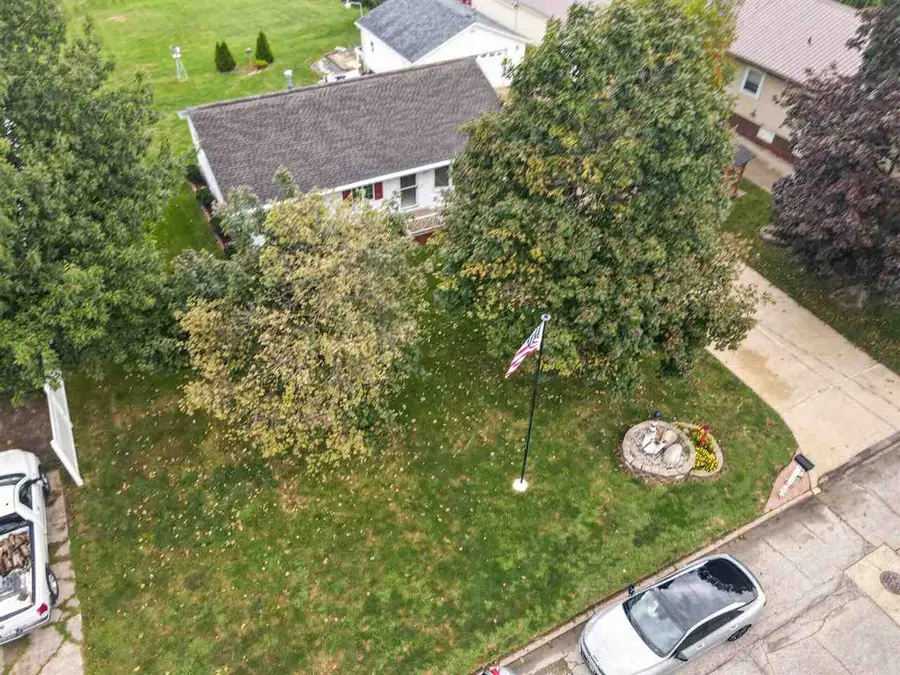 288 SW 28th Ave, Cedar Rapids, IA 52404 - #2